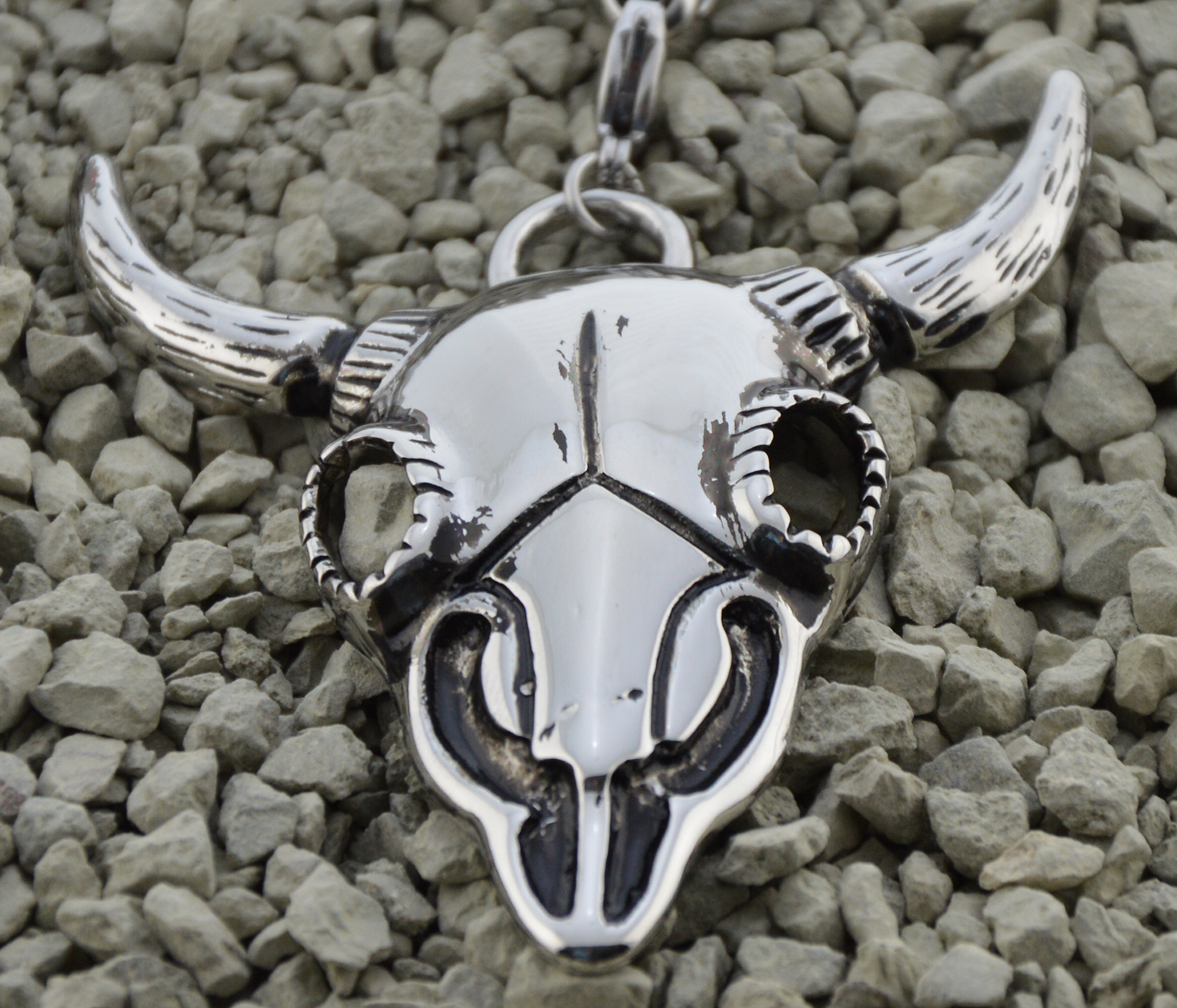 Howlithkette mit Edelstahl